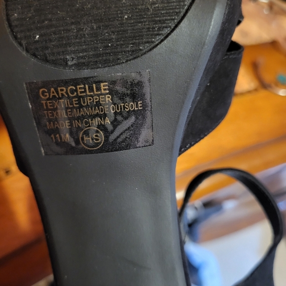 Pop Women's Garcelle Black Block Pin Up Style Ankle Strap Heels Size 11 - Picture 6 of 7